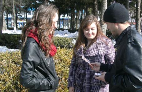 Tineretul Național Liberal împarte „Bucurii de primăvară” la Darabani