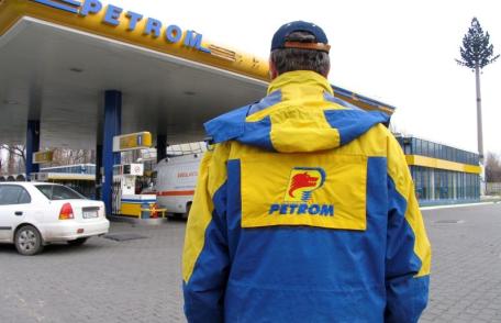 Petrom a ieftinit carburanţii