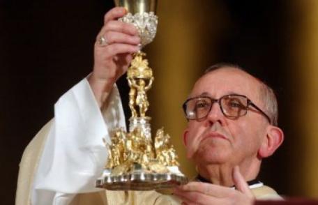JORGE BERGOGLIO ESTE NOUL PAPĂ. Acesta se va numi Francisc I