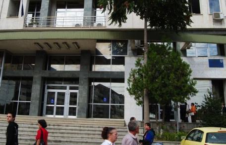 Îmbulzeală la plata cotizaţiilor retroactive pentru pensii