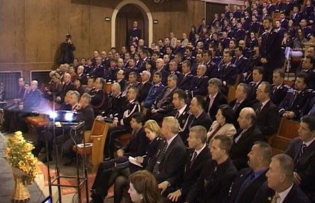 Zeci de polițiști din Dorohoi și Botoșani avansați în grad de Ziua Poliţiei Române. Vezi cine sunt aceștia!