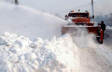 Șapte drumuri județene sunt încă închise. Vezi situaţia drumurilor naţionale şi judeţene la ora 18:00