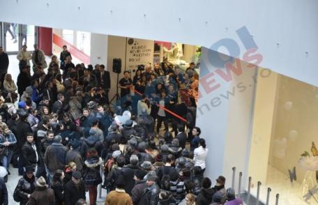 Muzică și dans la deschiderea magazinului H&M din Uvertura Mall Botoșani - FOTO/VIDEO