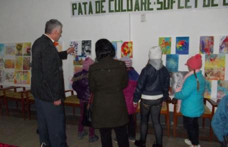 Prima expoziție a Școlii nr.1 Dorohoi desfășurată sub egida „Pată de culoare – suflet de copil”