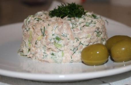 Salată de ton cu maioneză