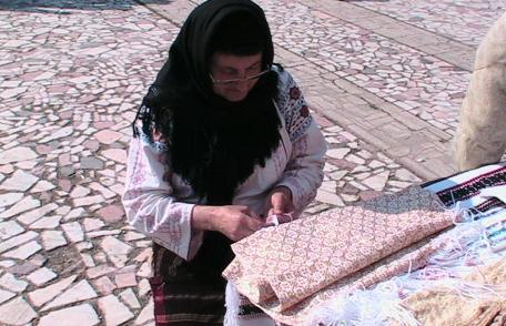 Tezaur de valori ibăniştene la Târgul Meşterilor Populari, Botoşani - FOTO