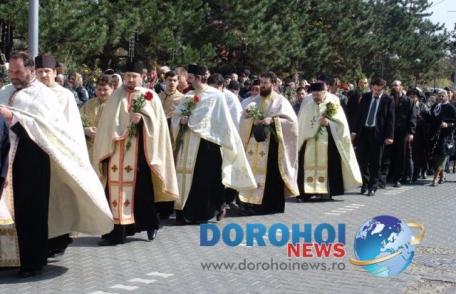PROCESIUNE DE FLORII: Spre Înviere, ”Floriile”o sărbătoare a ființării umane