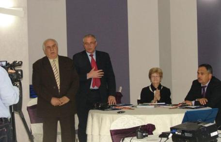 Start al sărbătorii culturii tradiţionale botoşănene alături de prefectul judeţului şi viceprimarul municipiului