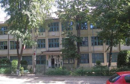 Dorohoi – File de istorie: Personalităţi comemorate în luna mai - GRĂDINARIU GICĂ (1954) - profesor universitar, decanul facultăţii de Horticultură Ia