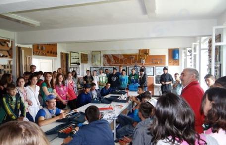 Ziua Porților Deschise la Liceul Tehnologic Alexandru Vlahuță Șendriceni - FOTO