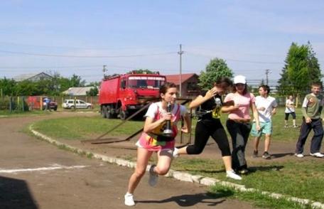 Concursul cercurilor de elevi “Prietenii pompierilor” - etapa judeţeană