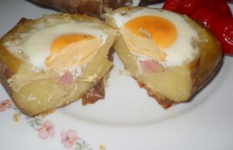 Cartofi copți la cuptor