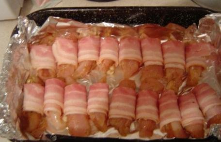 Ruladă de pui cu șuncă