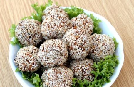 Chifteluţe de curcan cu șuncă