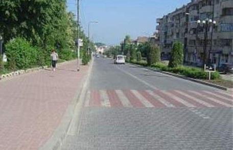 Accident rutier pe bulevardul Victoriei din Dorohoi. Marți, zi cu ghinion pentru o bătrână din Hilișeu Horia