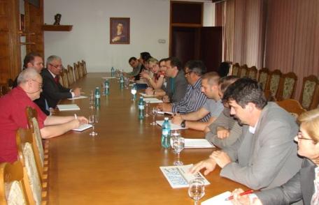 Sindicaliştii botoşăneni din Cartel Alfa în dialog cu prefectul