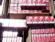 Autoturism burdusit cu tigari de contrabanda 