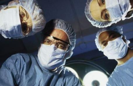 Greşelile medicale se vor plăti mai scump din această vară