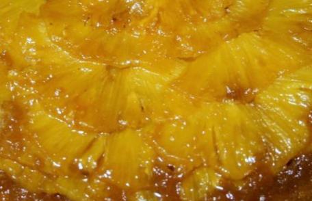 Prăjitură de post cu ananas