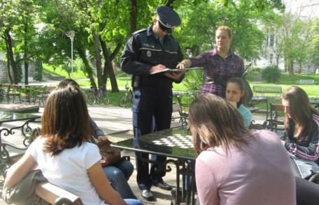 Acțiuni ale polițiștilor botoșăneni, pentru prevenirea absenteismului școlar și a delincvenței juvenile