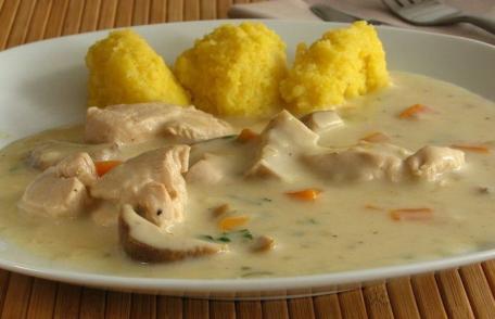 Ciulama de hribi cu smântână