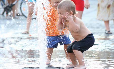 Sfaturi de la pompieri pentru zilele caniculare