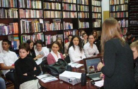 Programul Național „Universitatea de vară” 2013: Studenții mai au două zile pentru înscriere