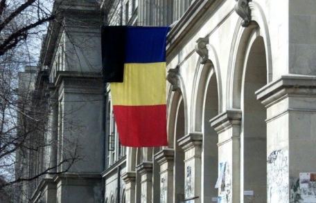 Festivitatea de Ziua Drapelului restrânsă de doliul naţional
