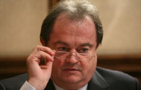 Blaga: „Vom îndemna populaţia să boicoteze referendumul pentru revizuirea Constituţiei”