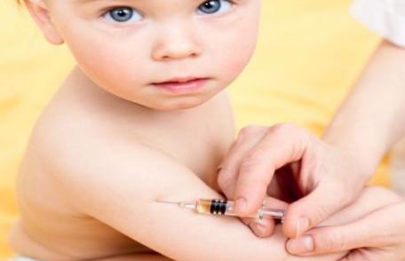 Medicii români recomandă vaccinarea pneumococică pentru copiii cu vârste până la 2 ani
