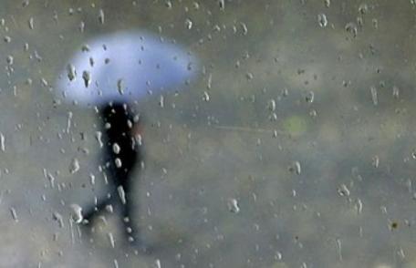 Atenție! Avertizare meteorologică de ploi torenţiale, grindină și intensificări ale vântului