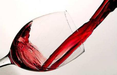 O compania franceză va lansa vinul cu aromă de Coca Cola