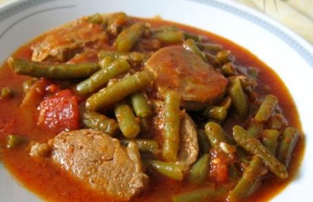 Mâncărică de fasole verde cu carne