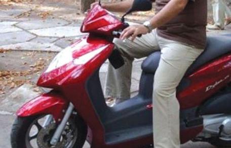 Peste 70 la sută din dorohoieni cred că motoscuteriștii reprezintă o problemă în circulația rutieră