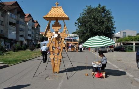 Dorohoi: Reportaj pe Pietonal – „Schimbarea la faţă”, a tradiţiilor meşteşugăreşti - FOTO