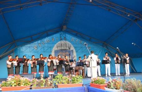 Încă un TROFEU castigat de Ansamblul „Mugurelul” la un Festival Naţional de Folclor