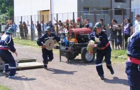 Începe tabăra de vară în domeniul situaţiilor de urgenţă