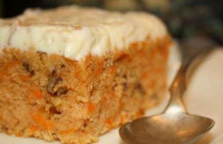 Prăjitură cu morcovi și nucă