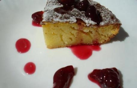 Prăjitură cu gris și lapte bătut