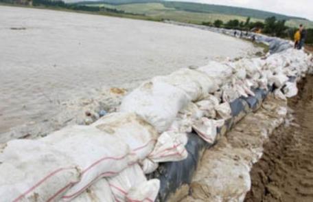 ISU Botoșani: Solidaritate pentru gălăţeni!