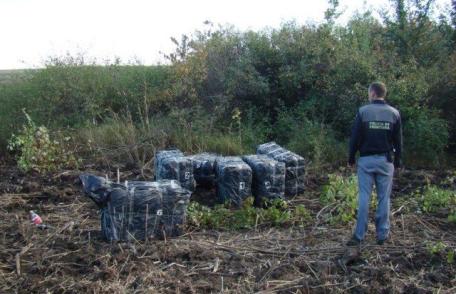 Aproximativ 9.000 pachete de ţigări trecute cu lanseta peste râul Prut