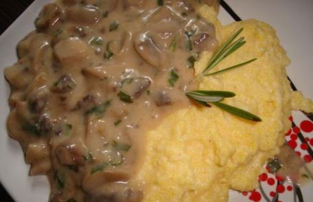 Tocăniță de ciuperci