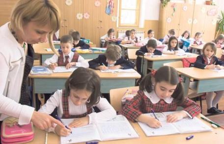 Guvernul pregăteşte noi modificări la Legea Educaţiei. Vezi cine sunt vizaţi de schimbări