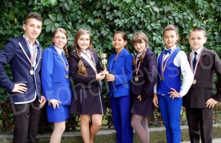 Elevii Școlii „Mihail Kogălniceanu” Dorohoi câştigători ai taberei de vară în domeniul situaţiilor de urgenţă