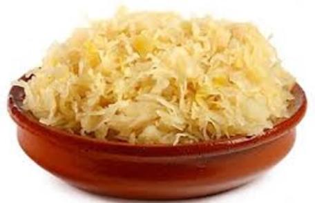 Nu o să crezi cât de bine îţi face varza murată. Cum acţionează asupra organismului