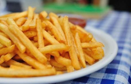 Efectul nociv al cartofilor prăjiţi, doar un mit?