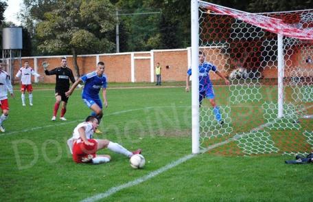 Scor alb în meciul disputat vineri între FCM Dorohoi și CS Kosarom Pașcani - FOTO