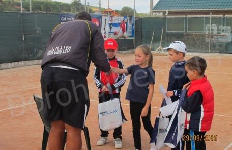 Un nou succes pentru tenisul din Dorohoi. Dorohoiancă clasată pe prima poziție la Competiţia „Tenis10” - FOTO