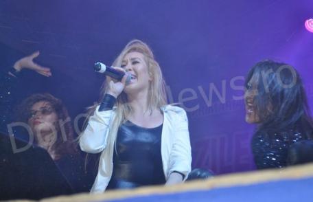 Xonia la Dorohoi: „A fost foarte bine la Dorohoi și chiar am simțit căldura fanilor. Vă iubesc!” - VIDEO