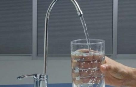 Un microorganism descoperit în apa de la robinet! Dacă eşti infectat, mori în 12 zile!